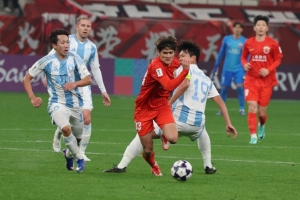 上海海港0-0蔚山HD 海港队结束了本赛季的亚冠征程