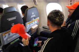 陷种族歧视风波！5天前普雷斯蒂亚尼手机壁纸是与维尼修斯同框图