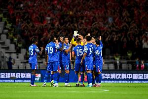 记者：申花连续4场正式比赛零进球，亚冠近20年22个客场不胜