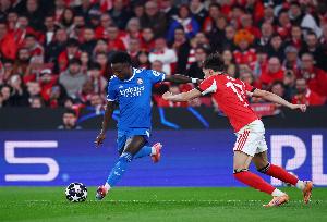 怒斥穆帅！记者：穆里尼奥当年狂奔庆祝，现在却叫别人收敛？虚伪