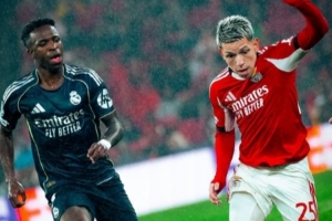 每体介绍普雷斯蒂亚尼：巴萨曾有意，他手机屏保是和维尼修斯合影