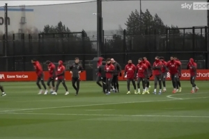 已缺席4场比赛！天空体育：弗林蓬没有出现在利物浦今天的训练中