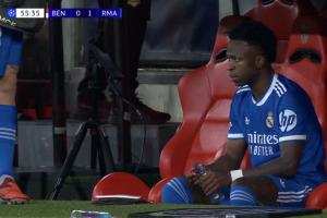 最混乱10分钟！TA梳理维尼修斯事件全程：进球→庆祝→歧视→染红