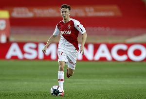 8年前世界杯一战成名！29岁戈洛文近2场3送助攻，但都被红牌罚下