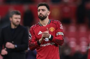 英媒：曼联可能今夏套现B费但拜仁不感兴趣，要价约8700万英镑