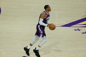 没啥心气了！威少出战17分钟8中2&三分6中1 仅得5分1助1断