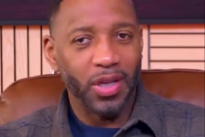 麦迪：扣篮大赛能否给更多年轻人一个机会？卡特：别碰他宝贝