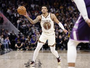 难阻失利！理查德11中6拿到17分5板 三分7中3