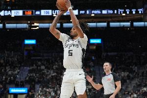 卡斯尔谈球队近期表现：彼此坦诚对话发现问题 有的比赛必须赢下