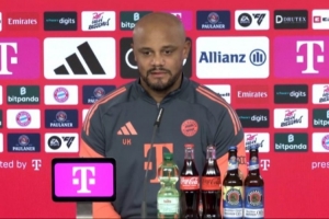 孔帕尼：诺伊尔不会出战法兰克福 要百分之百信任乌尔比希