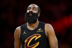 解说：哈登给骑士带来了质的变化 目前骑士是东部争冠的第一梯队