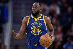 无奈挖坑太大！勇士末节37-19净胜绿军18分 追梦在场下时疯狂追分