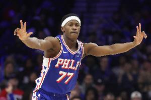 不敌老鹰！埃奇库姆：我百分之百确定我们会变得更强的