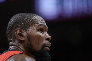 皮尔斯：KD向队友大方承认小号就行 他们会翻篇 因为队友确实啃老