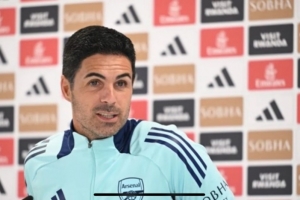 塔帅赛前：若德比今天能踢现在就可拉开架势 萨卡续约是积极信号