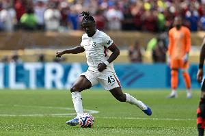 记者：拉维亚将参加切尔西U21比赛，为重返一线队做好准备