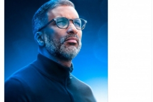 队报：马赛助教还没到位，新帅贝耶的几名助手目前被雷恩卡住