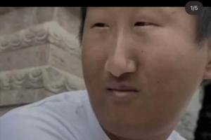 赫伊森转发多图动态，动态首图为辱华的种族歧视评论