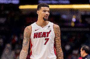 14分12板！斯波：韦尔的进步一直让我感到鼓舞 他幕后付出了很多