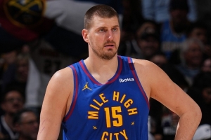 约基奇谈手腕没缠绷带：伤势未痊愈 只是缠绷带后感觉不到手腕&球