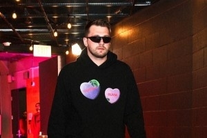 洛城德比！湖人官推晒赛前入场照：回归并准备好打球了