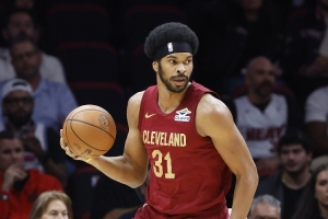 阿特金森：阿伦蜕变成了全明星级别 是连胜最大功臣 我们离不开他