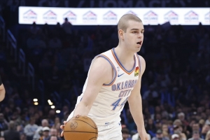 戴格诺特：托皮奇是联盟为数不多的纯控卫之一 他能组织好进攻