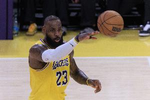 送巴图姆绝杀机会！Skip：湖人本该稳赢10分的局差点被詹姆斯玩脱