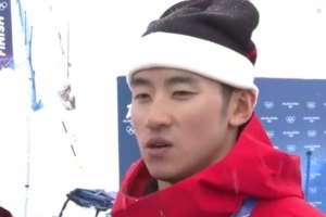 李天马：团体赛压力确实比个人赛大一些 落地很可惜心里有点懊恼