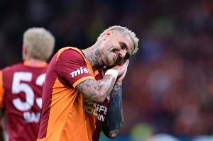 都体：奥斯梅恩和伊卡尔迪在联赛受伤，欧冠能否出战尤文存疑