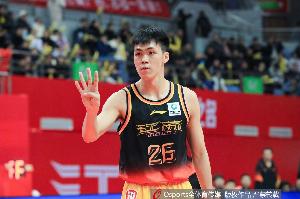 媒体人：男篮集训队减员 程帅澎&齐麟&庞峥麟&蒋浩然&赵嘉义离队