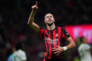 铁人，意媒：帕夫洛维奇参加对阵帕尔马的赛前合练