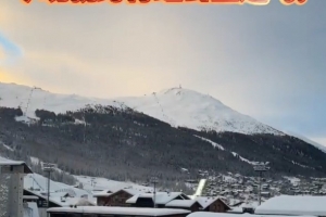 央视：天公作美U池亮灯，U池场地技巧决赛应能正常进行