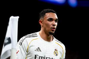 替补待命，记者：皇马对阿诺德的使用格外谨慎，对其有时间控制