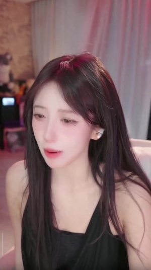 呆妹二曝光某音直播内幕：播游戏没工资没礼物 主播都饿死了