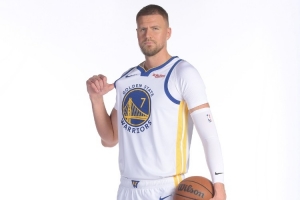 穆迪：我喜欢波津的打球方式 也在通过合练不断了解磨合