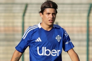 迪马济奥：科莫将与中场新星里斯波利续约3年，谈判进入最后阶段