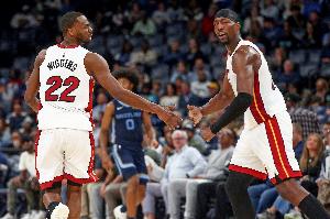 追梦：加德纳双向球员被罚款很难受 维金斯&阿德巴约不会给他交