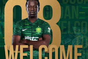 北京国安官方：24岁马里中场孔特正式加盟球队，将身披8号球衣