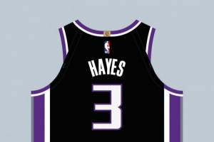 球衣记者：基利安·海斯在国王穿3号球衣！此前在活塞/篮网穿7号