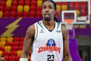 直播吧：天津签下NBL强力得分手凯文·克罗斯 争取获得季后赛席位