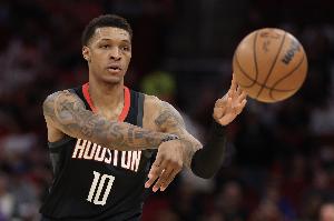 小贾巴里：我一开场就打得有侵略性 队友们找到我 我只需投篮命中