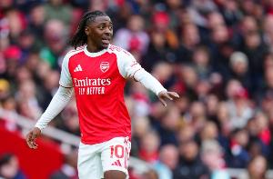 费迪南德：埃泽现在更多在为团队服务，而非展现自我