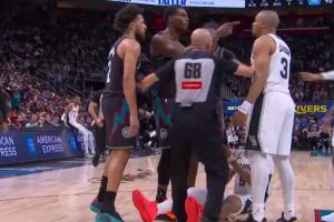 卡斯尔谈冲突：那一刻激发了我们全队的斗志 我们不会有任何退缩