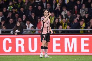 队报：维蒂尼亚因疲劳状态下滑，有时传球不慎让巴黎队友不满