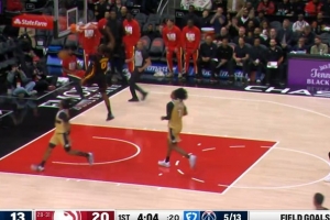 足够惊艳！库明加欧洲步上篮&反击劈扣连拿4分打停奇才