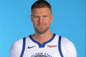 科尔：波津之前病得挺重现在情况有所好转 希望他能出战湖人