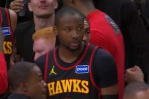 杀疯咯！库明加第三节5中5超高效爆砍18分2板1断 25分平赛季新高