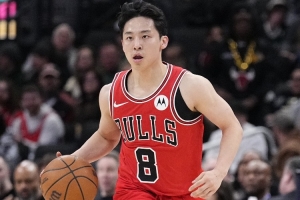 河村勇辉G联赛19中9砍26分7板10助2断 正负值+17全场最高