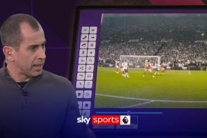 主裁：我吹掉热刺进球是正确判罚，穆阿尼双手触碰加布后背是重点